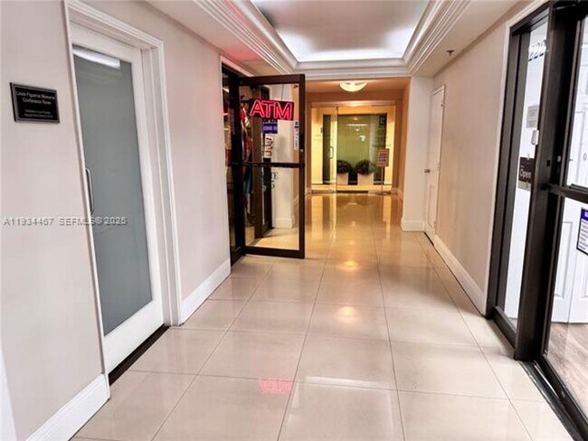 Building Photo - 5161 Collins Ave