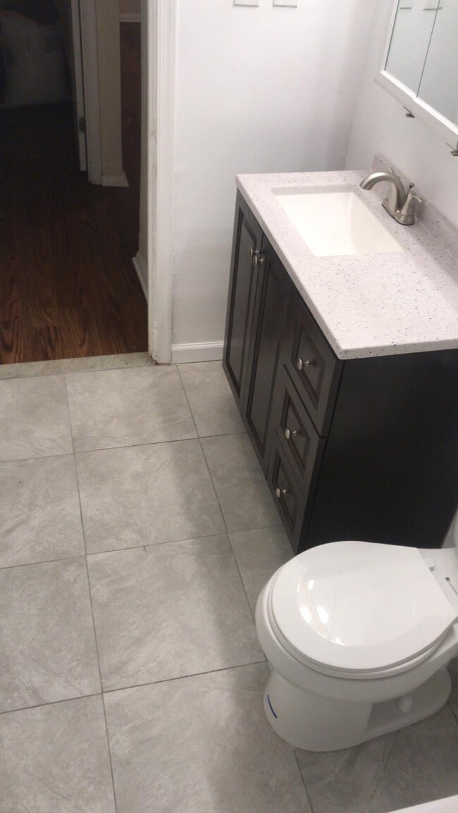 Building Photo - 3901 Pinkney Rd