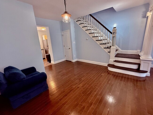 Building Photo - 2+ BED/1.5 BA Solid HOUSE in great East Passyunk/LOMO location w/ Central AC-HARDWOOD Flooring-WA...