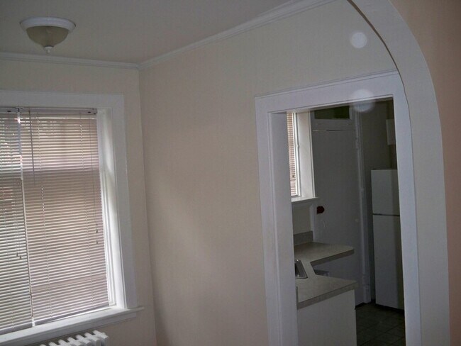 Building Photo - 4533 Locust St