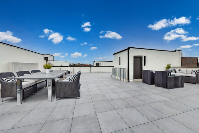 Building Photo - 5015 N Lincoln Ave