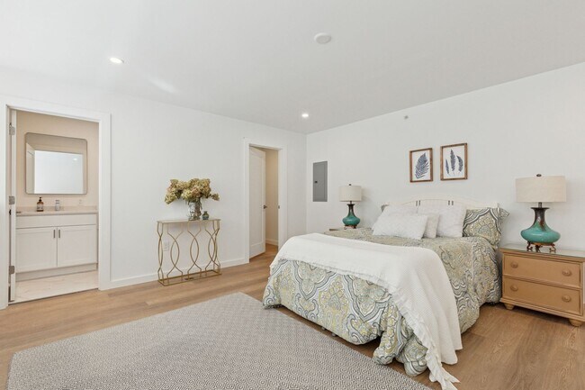 Building Photo - Jenkintown Bank & Trust Apartments