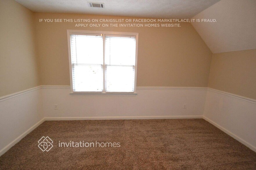 Building Photo - 7060 Wyngate Dr