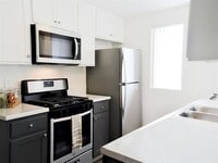 Building Photo - Hillside Village Apartments