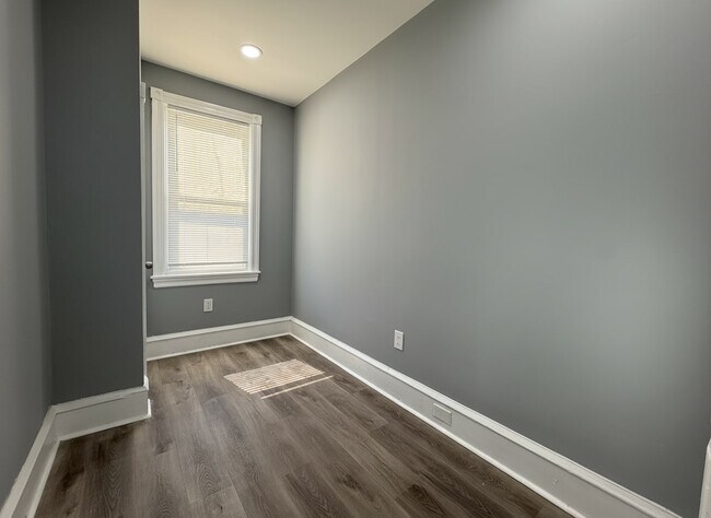 Building Photo - 1010 S Ithan St