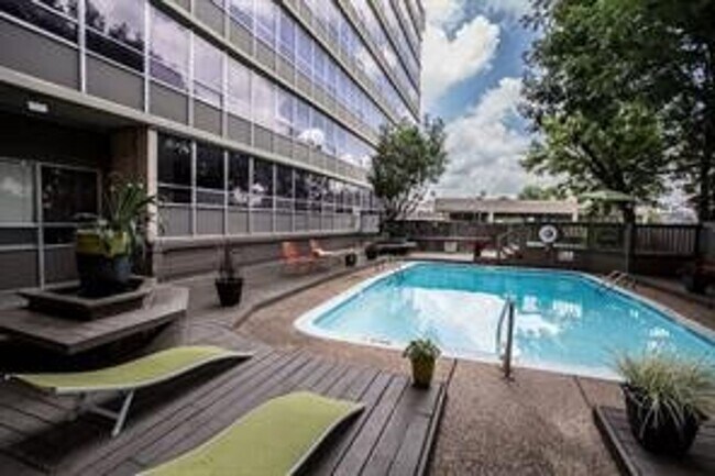 Building Photo - 1800 Lavaca St