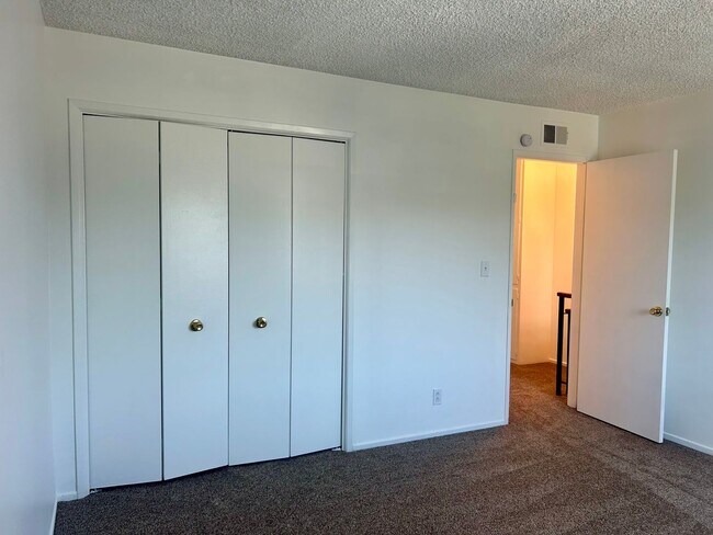 Building Photo - 11587Celi
