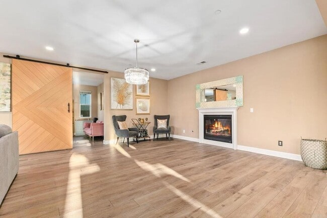 Building Photo - 1316 Vista Ave