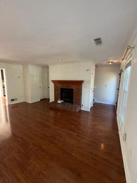 Building Photo - 3509 Ashley Station Dr SW