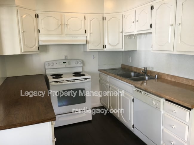 Building Photo - 5340 U St