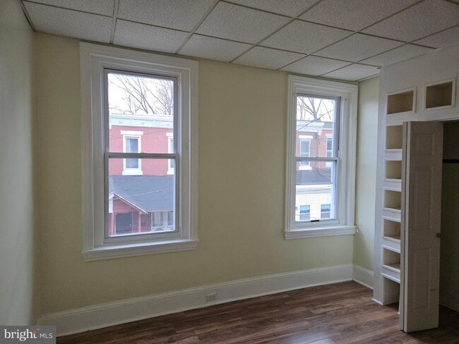 Building Photo - 3050 N Sydenham St