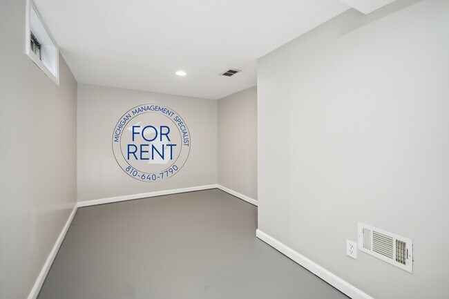 Building Photo - 3717 Larchmont St