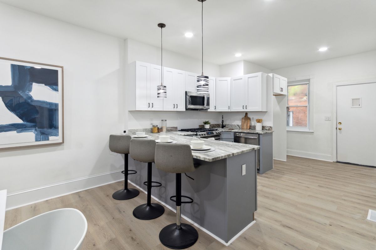 Building Photo - 6202 Callowhill St