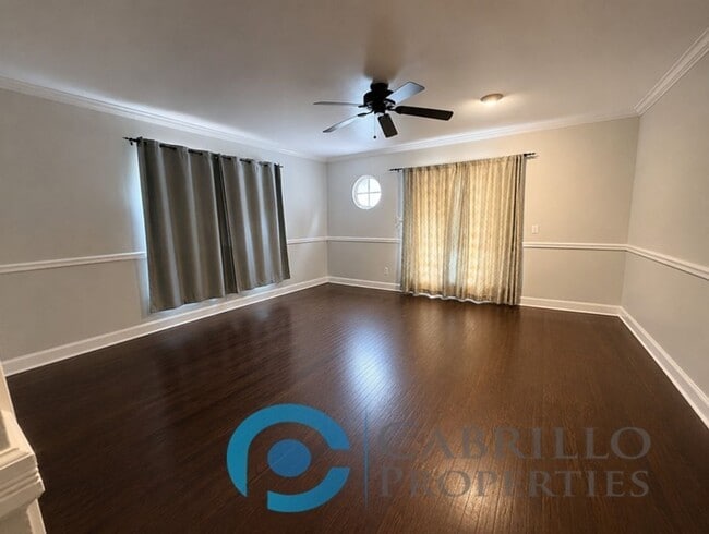 Building Photo - Your dream home awaits! - Stunning & Spacious 3bd/2ba Mt. Helix Home
