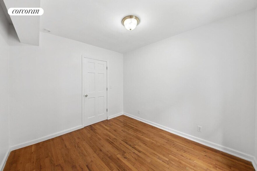 Building Photo - 401 W 56th St