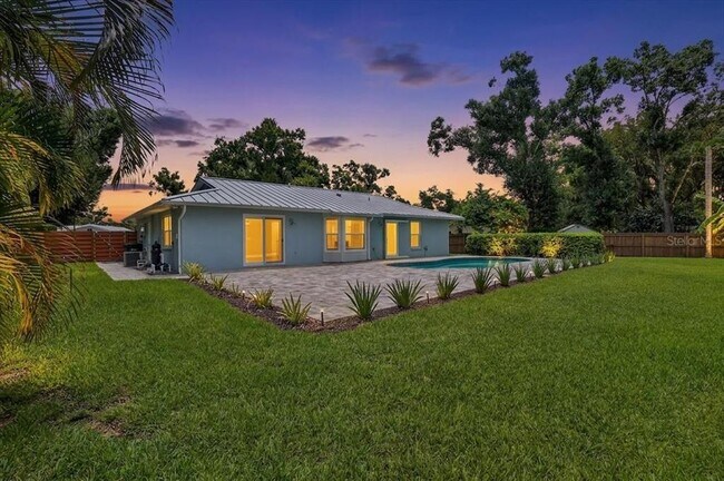 Building Photo - 4230 Shady Oaks Ct