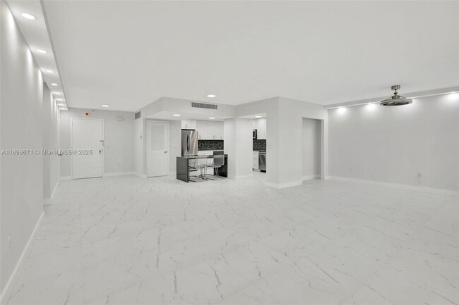 Building Photo - 9801 Collins Ave