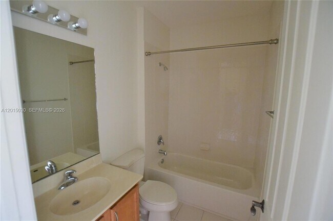 Building Photo - 690 Amador Ln