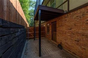 Building Photo - 1231 Dallas Dr