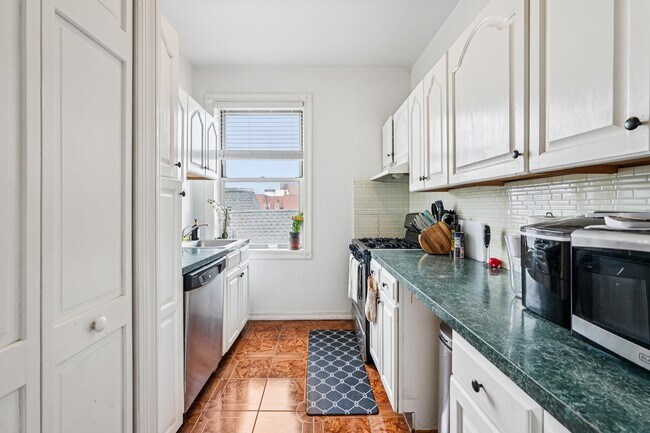 Building Photo - 851 JFK Blvd E