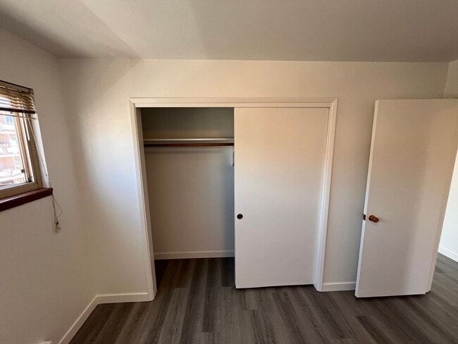 Building Photo - BEAUTIFUL NEWLY UPDATED 1 bed / 1 bath at ...