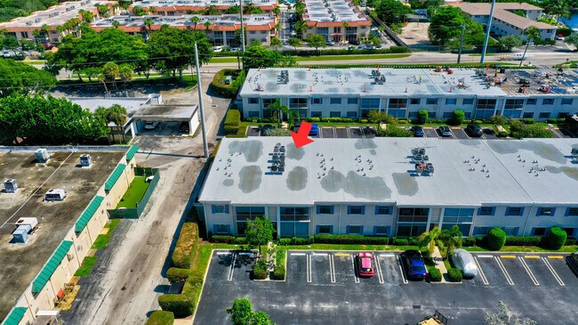 Building Photo - 170 Cypress Club Dr