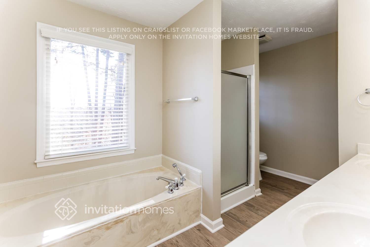 Building Photo - 1266 Clairmont Ct