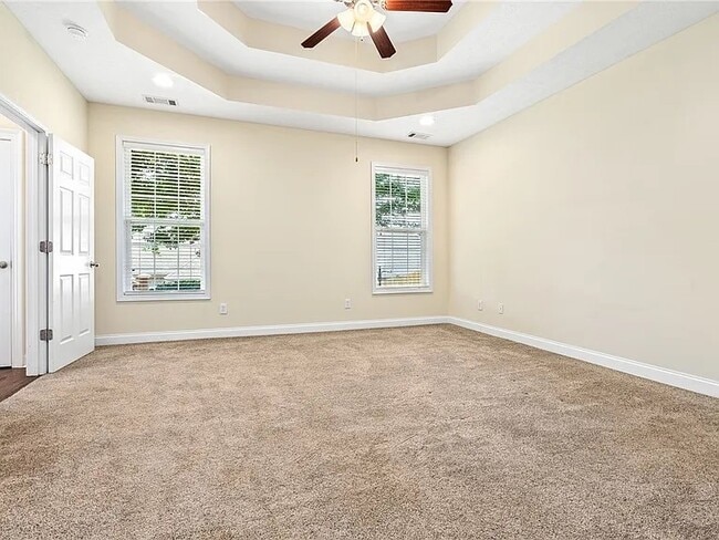 Building Photo - 1317 Tulip Ct