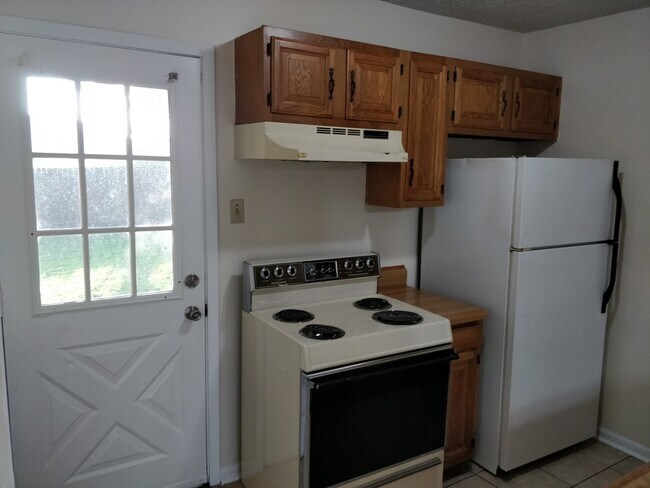 Building Photo - 502 Chemin Metairie Rd