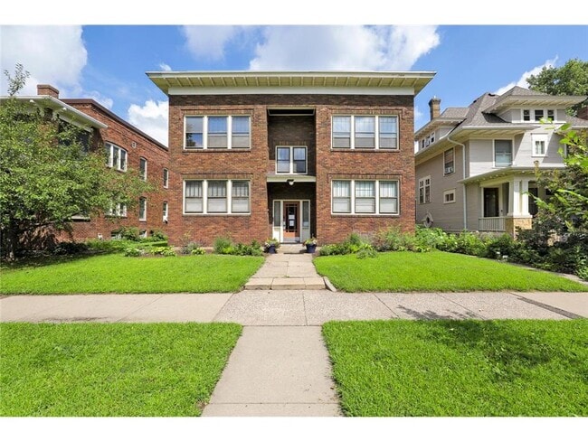 Building Photo - 971 Goodrich Ave