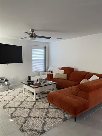 Building Photo - 2636 Kingsman Dr