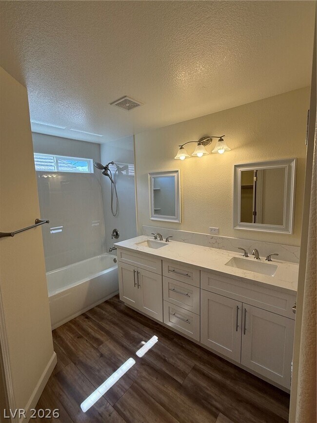 Building Photo - 5721 Mt Athos St