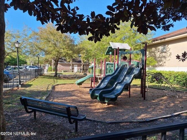 Building Photo - 9670 Amarante Cir