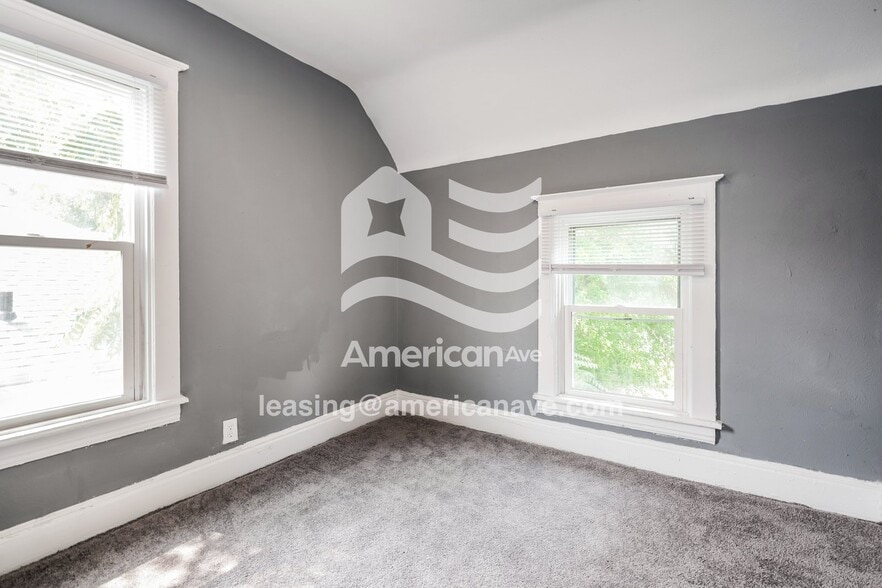 Building Photo - 1165 E Indiana Ave