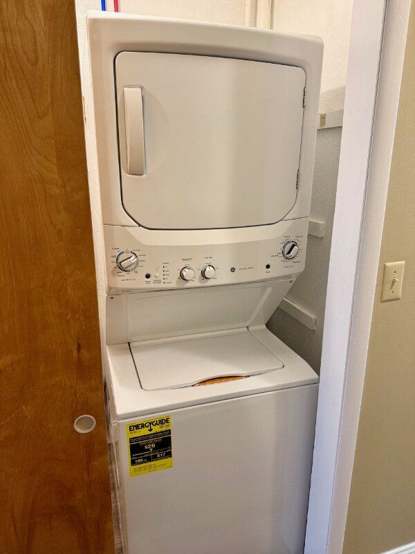 Building Photo - 2203 Adams Ave