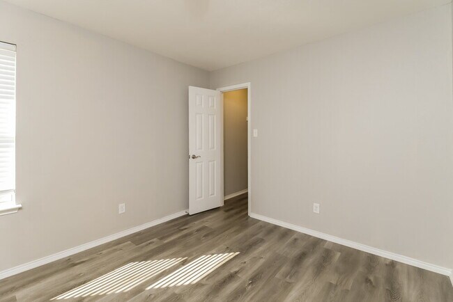 Building Photo - 1108 Junegrass Ln