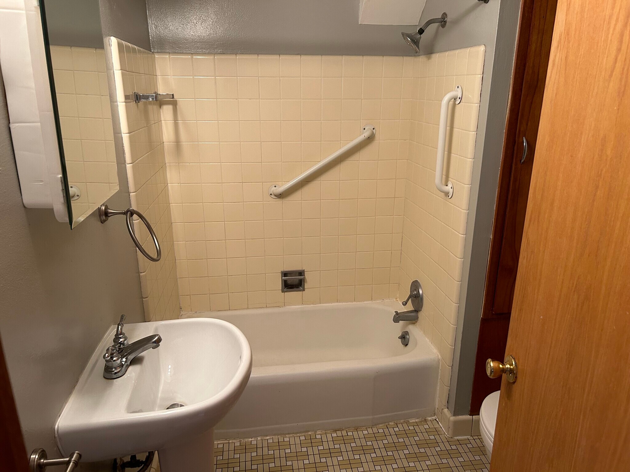 Building Photo - 1133 Vilas Ave