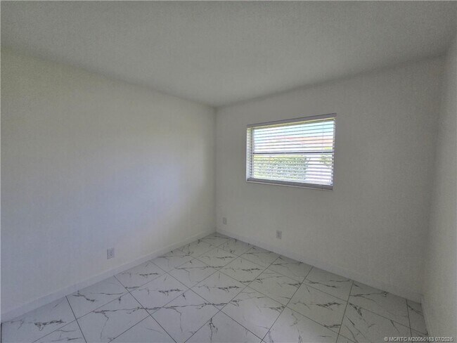 Building Photo - 2648 Rockcrest Ct