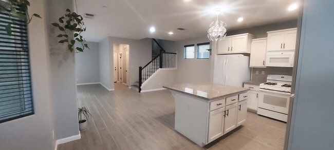 Building Photo - 4567 Juneberry Dr