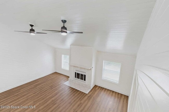 Building Photo - 746 Ironwood Dr