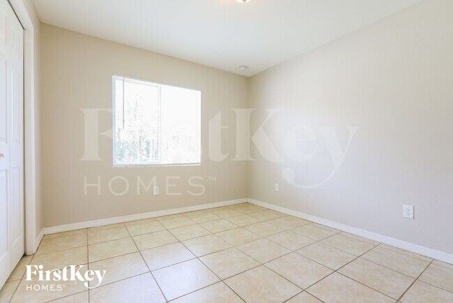 Building Photo - 4570 Lummus St