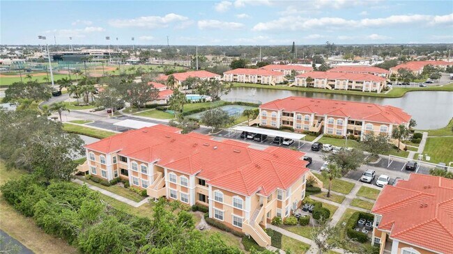 Building Photo - 1000 Villagio Cir