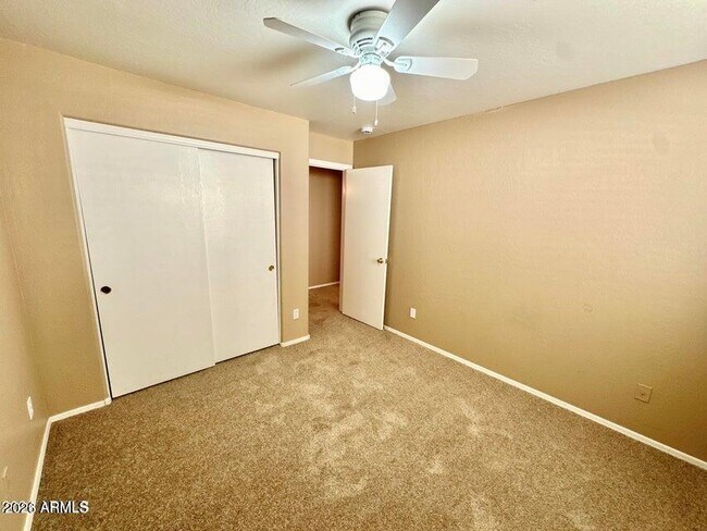 Building Photo - 11727 N 153rd Ave