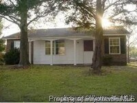 Building Photo - 606 Kellam Cir