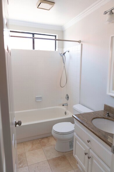 Building Photo - 18236 Sanmian Ct