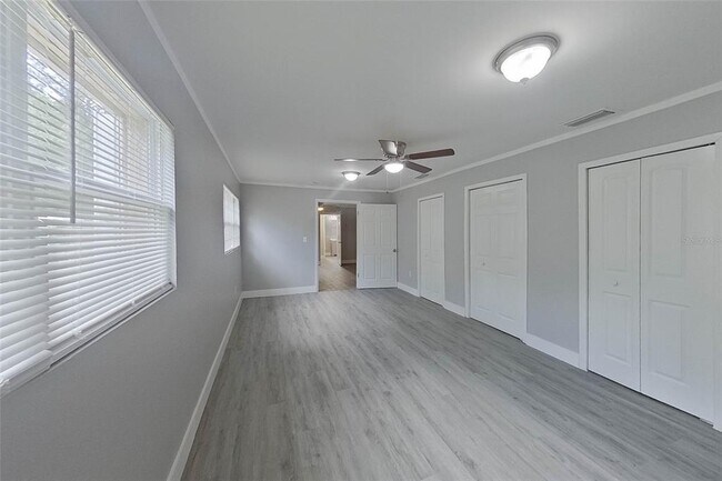 Building Photo - 1923 N Brack St