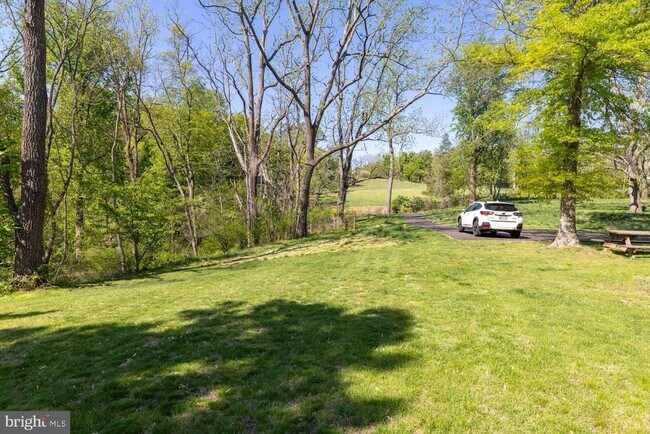 Building Photo - 1440 Creek Road Trl