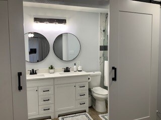 Building Photo - 840 Threadneedle St