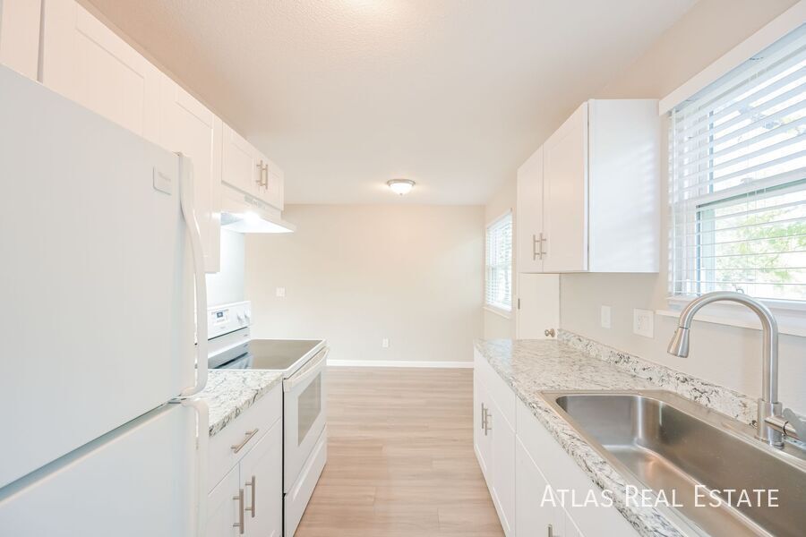 Building Photo - 11403 E Ellsworth Pl