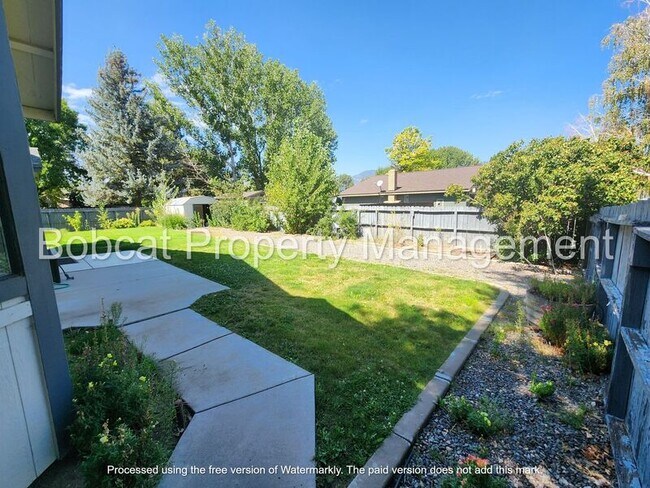 Building Photo - 1740 Cedarwood Dr